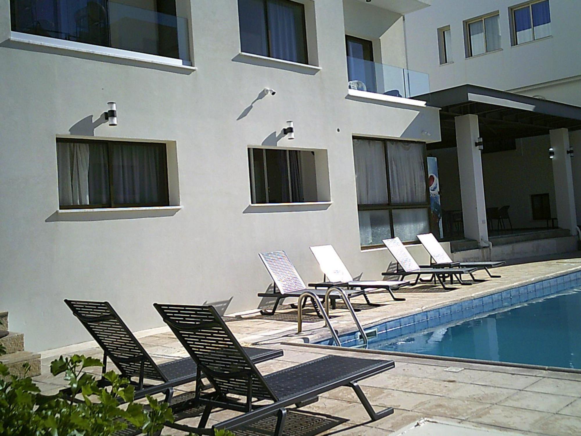 Paphos Panklitos Tourist Apartments מראה חיצוני תמונה