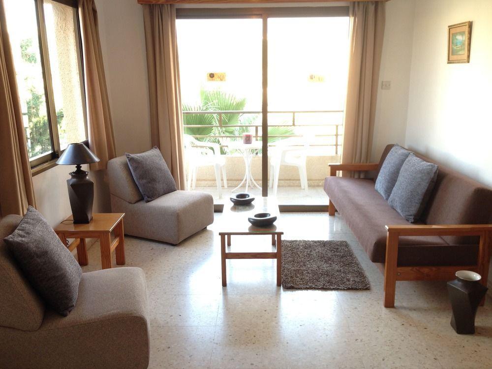 Paphos Panklitos Tourist Apartments מראה חיצוני תמונה